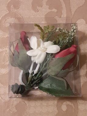 Red Rose Buds Wrist Corsage